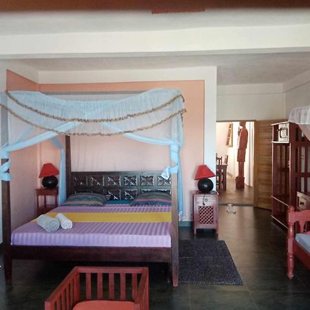 Villa Mena Нуси-Бе Экстерьер фото